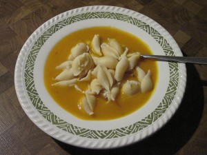 Kürbiscreme-Suppe mit Muscheln 1