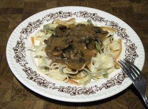 Nudeln mit Pilzsoße